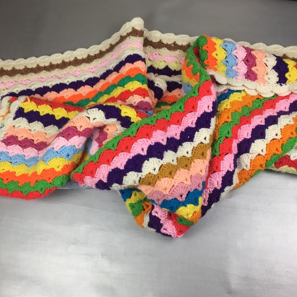 Vintage handmade knitted fan large blanket - Picture 12 of 13